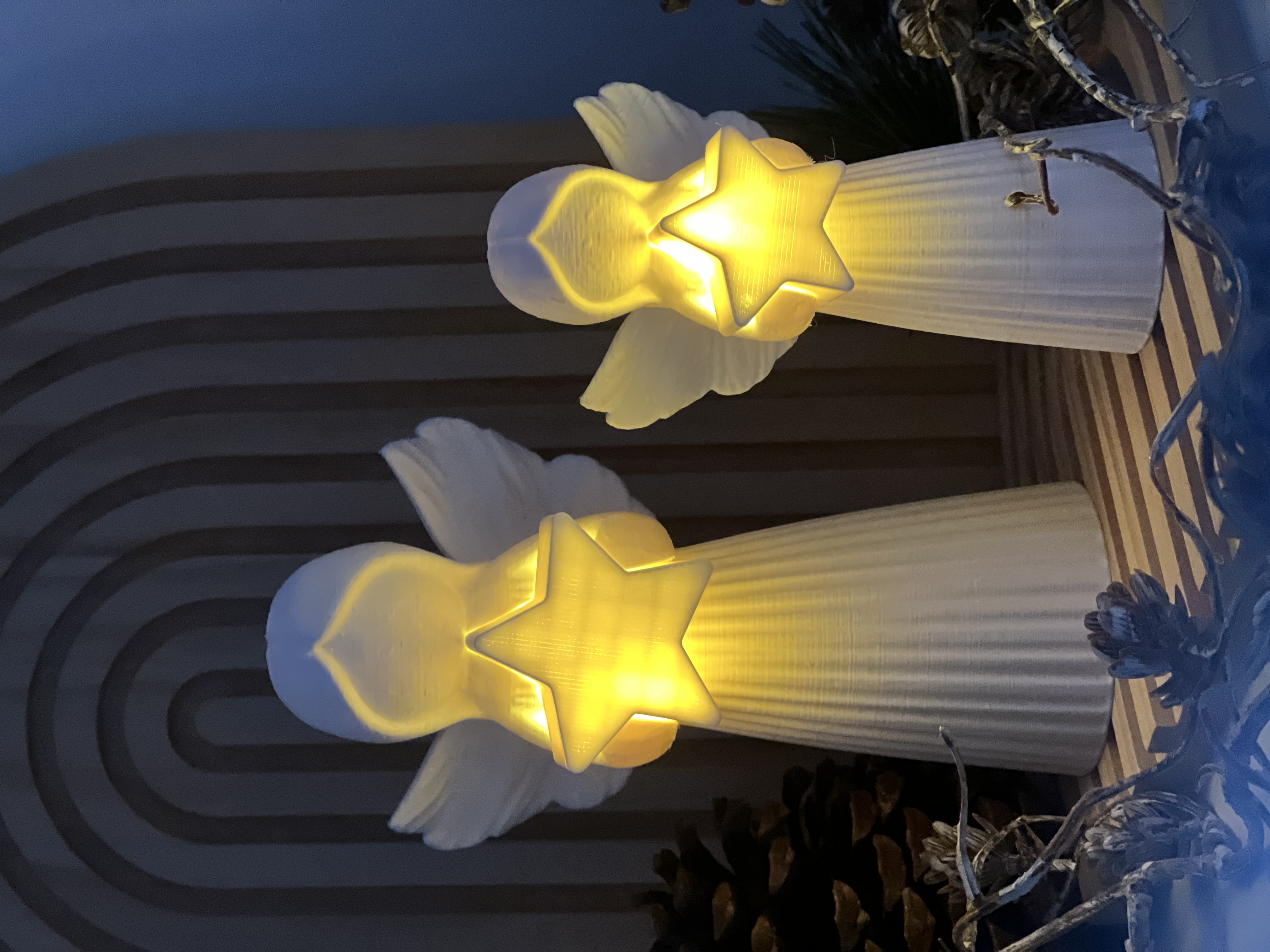 Engel mit leuchtendem Stern | 3D-Druck Weihnachtsdeko | beleuchtbarer Deko-Engel